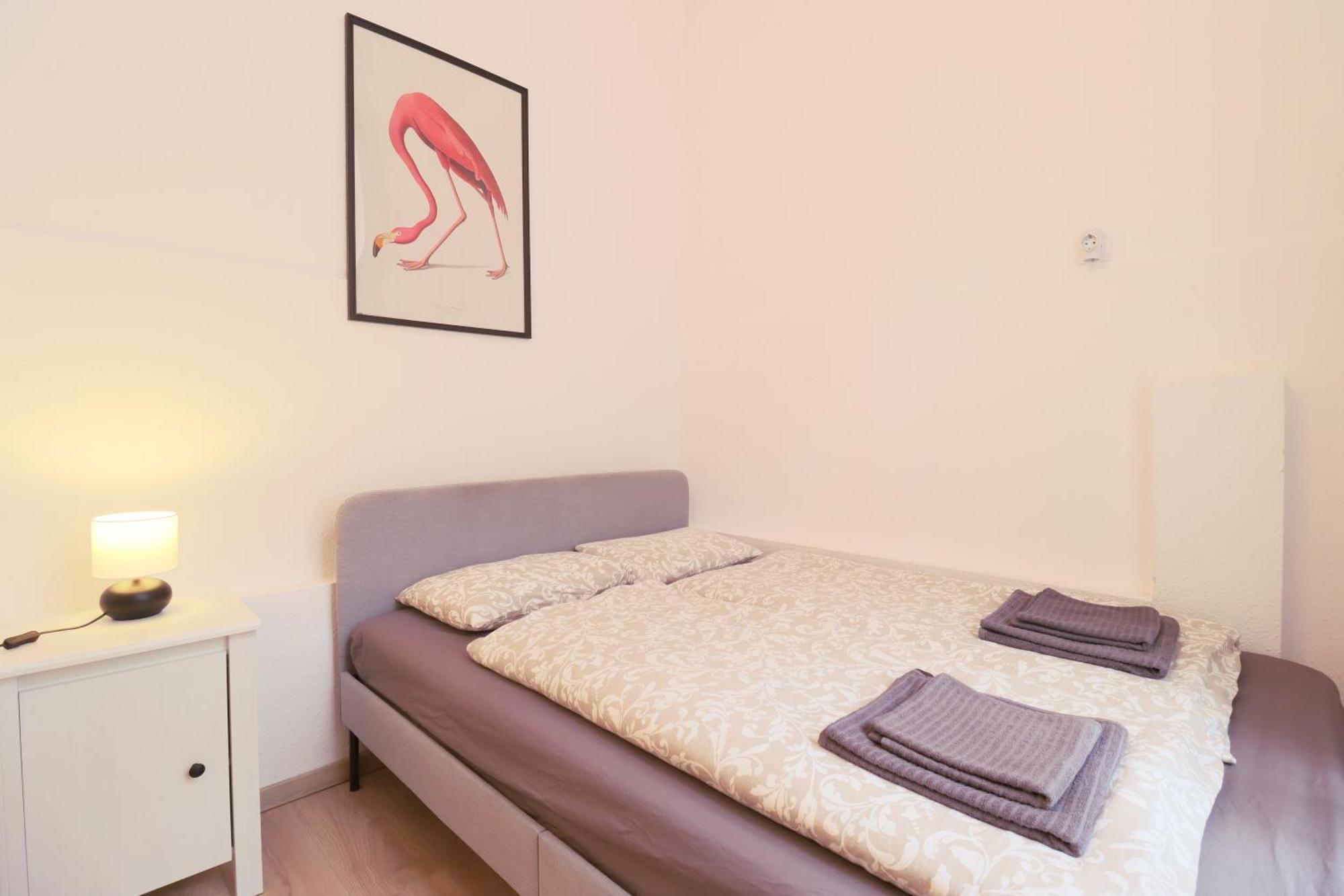 Joseph Boulevard Apartment - 3Bdr, 2Bath, 8Ppl Budapest Exterior photo